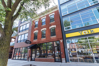 Building Photo - 1809 W Division St