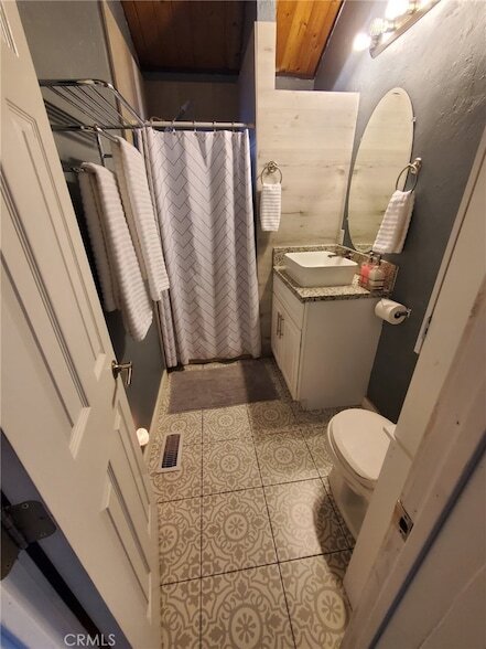 Building Photo - 33362 Carlock Dr