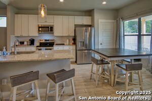 Building Photo - 1247 Green Hill Dr