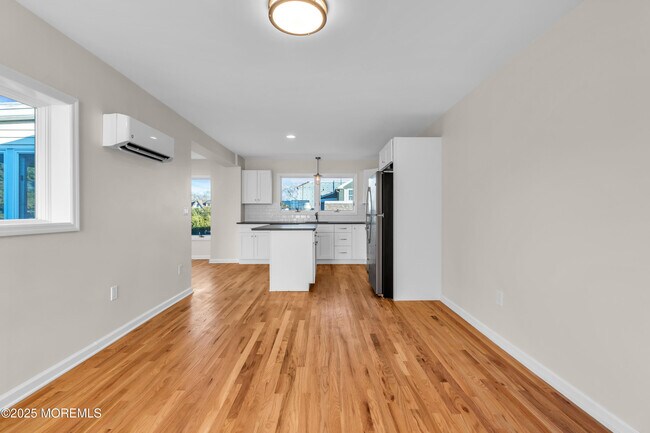 Building Photo - 525 Washington Blvd