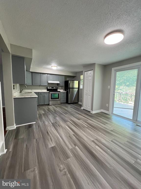 Building Photo - 8156 Dark Den Cir