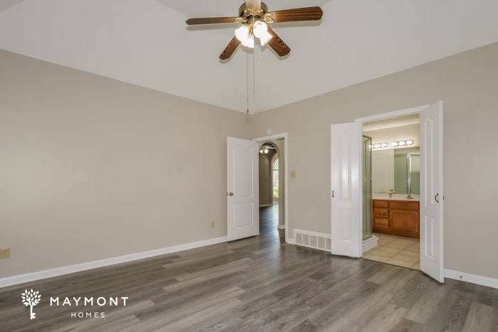 Building Photo - 20 Lakewood Cove