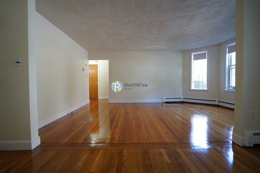 Building Photo - 312 Tappan St