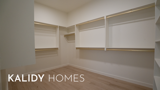 Building Photo - 605 N Idaho Ave