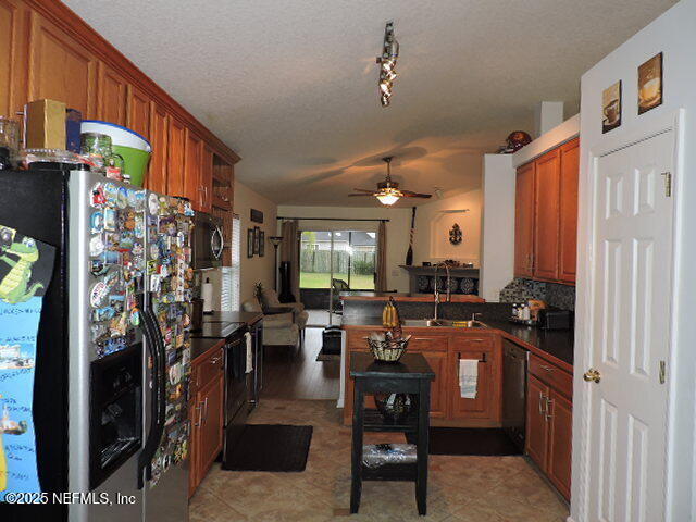 Building Photo - 1701 Covington Ln