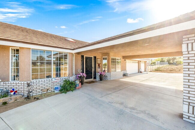 Building Photo - 51025 Burns Canyon Rd