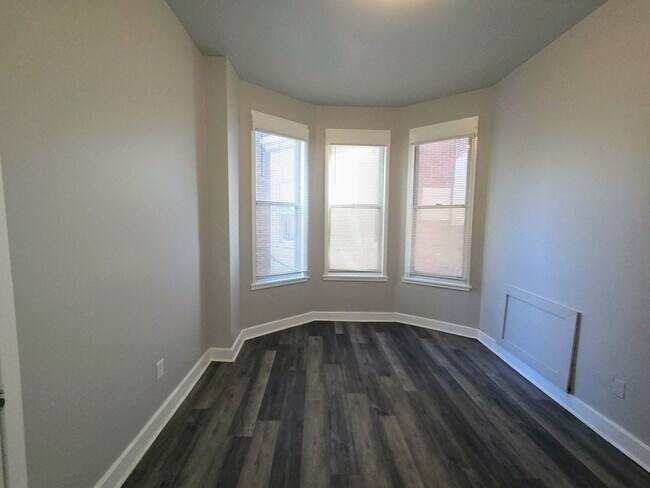 Building Photo - 1309 W Allegheny Ave