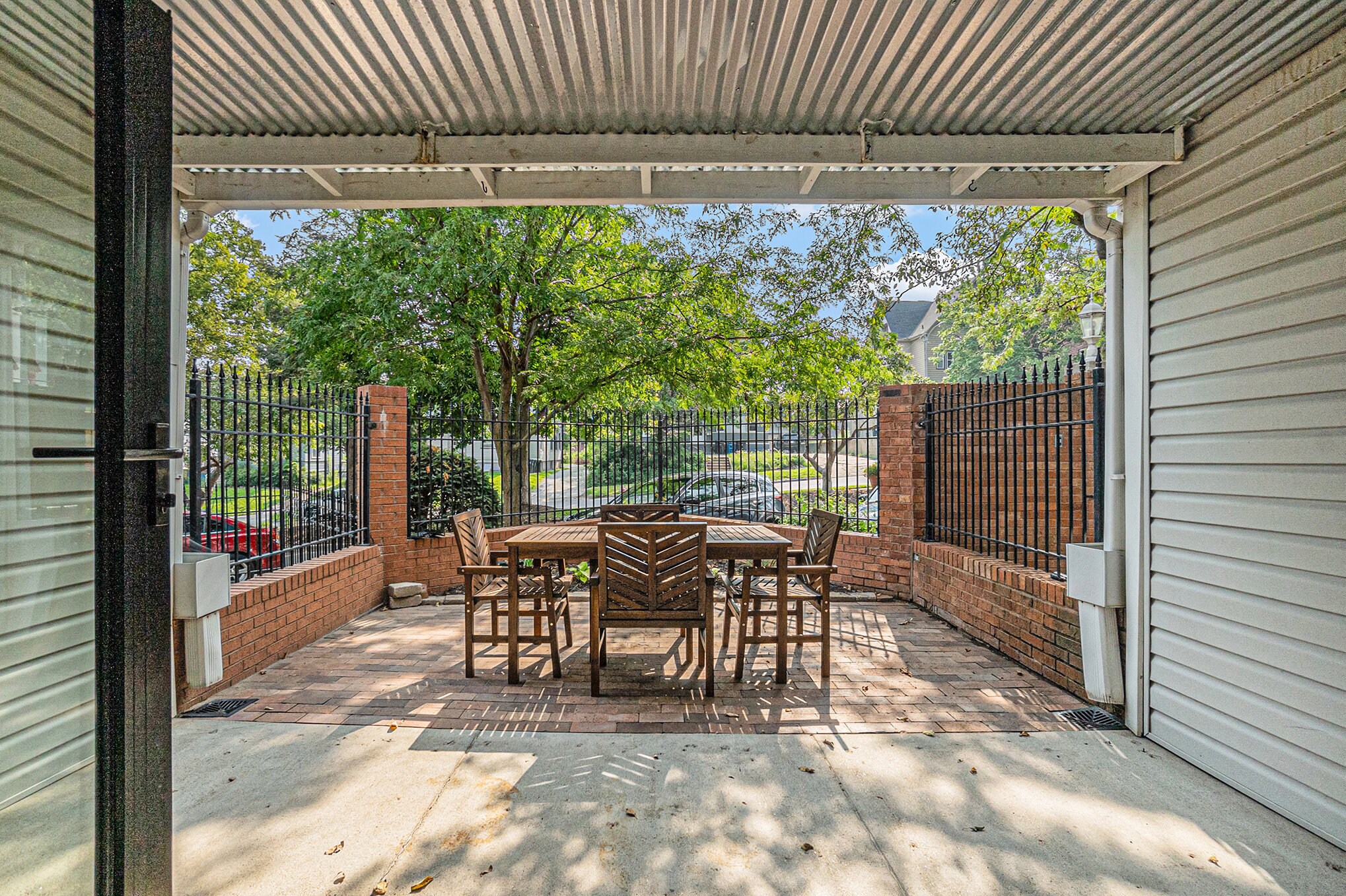 Building Photo - 112 S 37th St