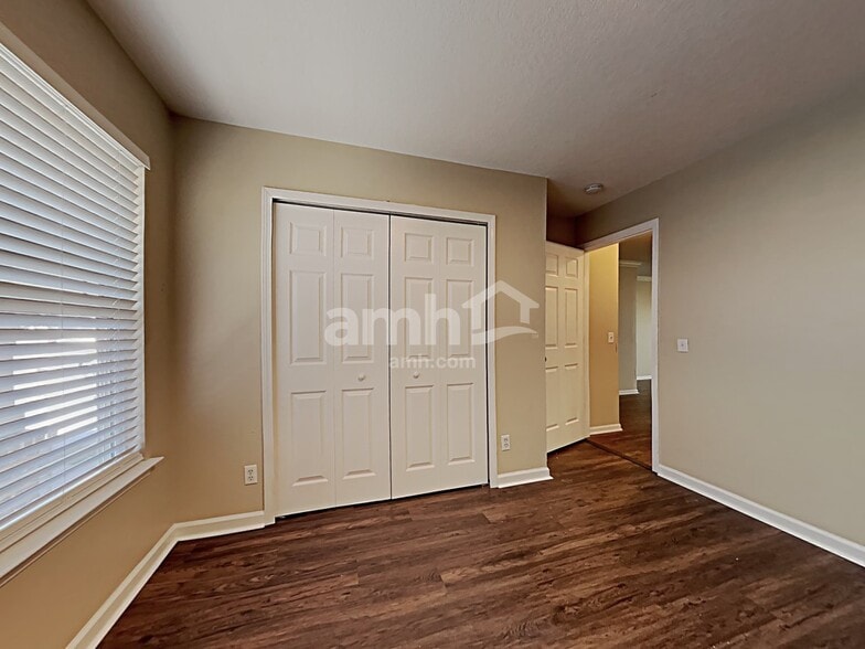 Building Photo - 171 Fox Glen Ct