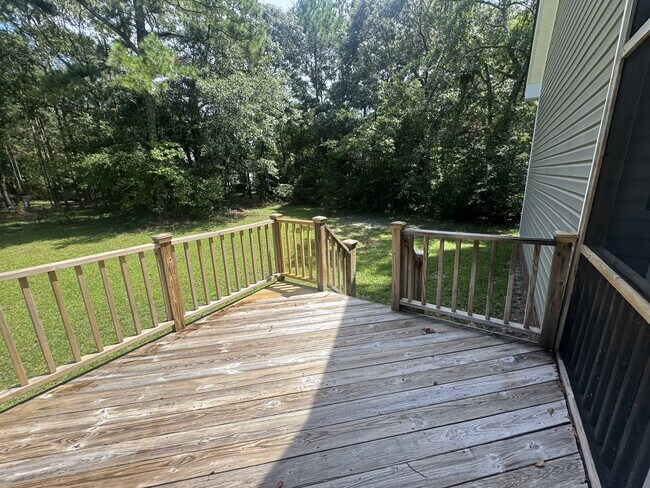 Building Photo - 210 Chadwick Shores Dr