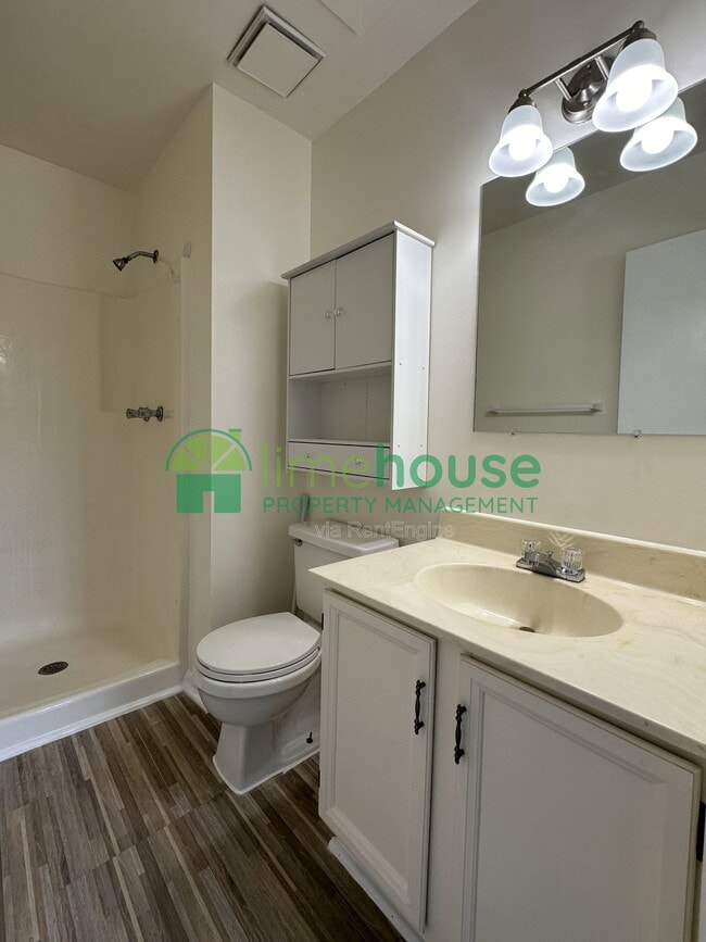 Building Photo - 1318 River Birch Run S