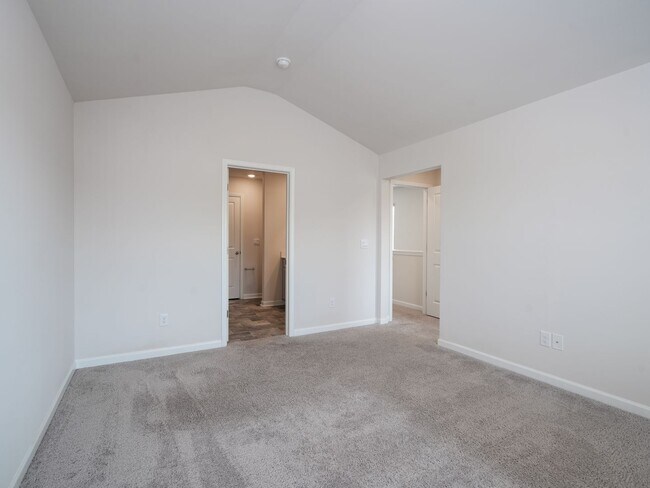 Building Photo - 107 Sunriff CT