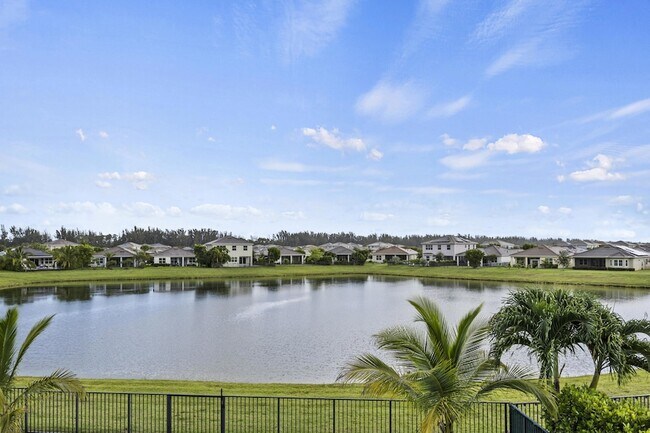 Building Photo - 16007 Whippoorwill Cir