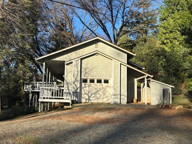 Building Photo - 3181 Hanson Hollow Rd