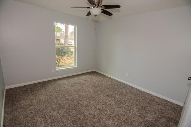 Building Photo - 2302 Cades Cove Dr