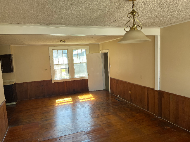 Building Photo - 816 Iberia St
