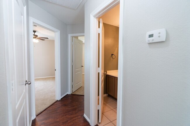 Building Photo - 1052 Windy Grove Ln