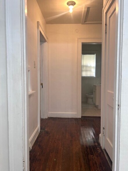 Building Photo - 3336 Park Ave