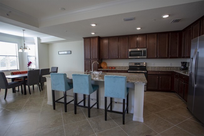 Building Photo - 17108 Vardon Ter