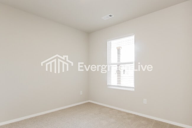 Building Photo - 2575 E Meramec St