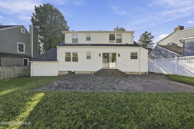 Building Photo - 43 Salem Ln