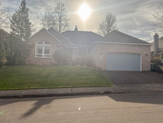 Building Photo - Arranmore 2 Bedroom with Den Available Now !