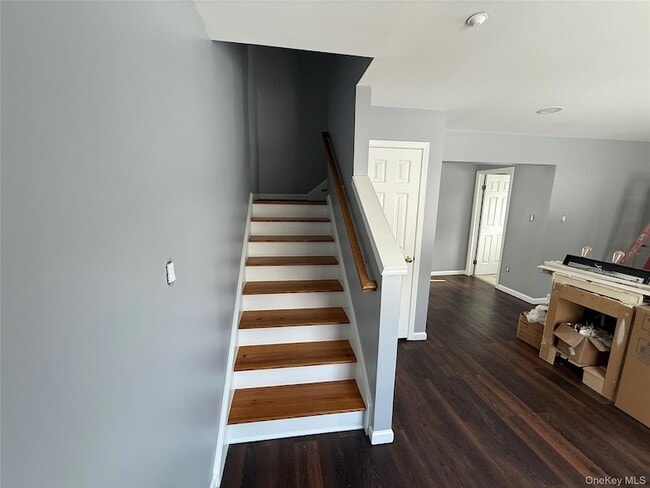 Building Photo - 17 Orchard Pl