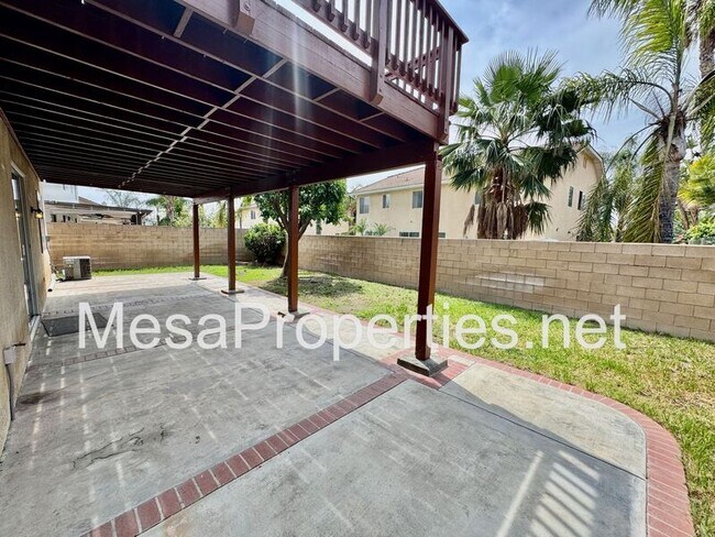 Building Photo - 6695 Goldy St