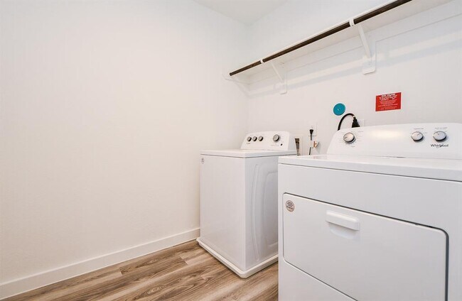 Building Photo - 3024 Crown Gate Dr