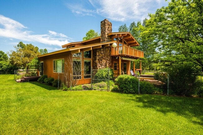 Primary Photo - BIG HORN - 3 Bedroom/ 2 Bath HOME FOR RENT