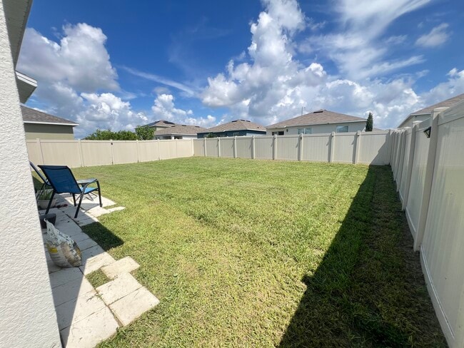 Building Photo - 187 Emanuelle Dr