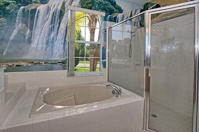 Building Photo - Spacious Home in Isles of Bellalago