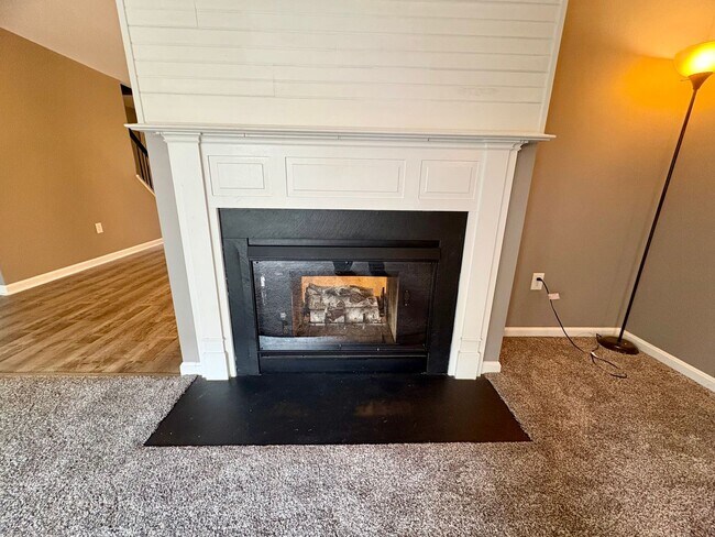 Building Photo - 3 Bedroom 4 Bathroom Available in Hummelstown!