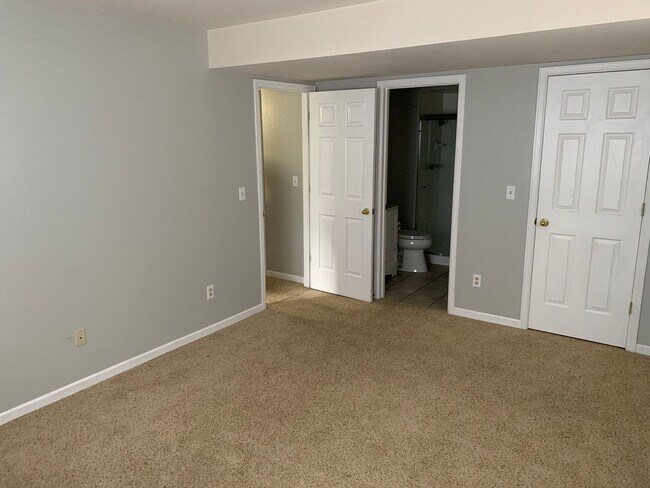 Building Photo - 4654 White Rock Cir