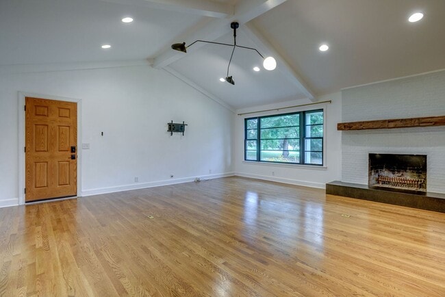 Building Photo - Renovated Mid-Century Modern Ranch in the ...