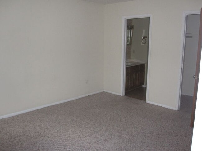 Bedroom # 1 with private bathroom - 7816 Bles Ave