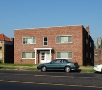 Building Photo - Littleton Apartments