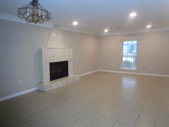 Building Photo - 2045 Western Village Ln