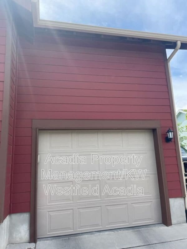 Building Photo - 4172 W Lakebridge Drive