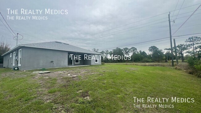 Building Photo - 2498 Cogan Dr