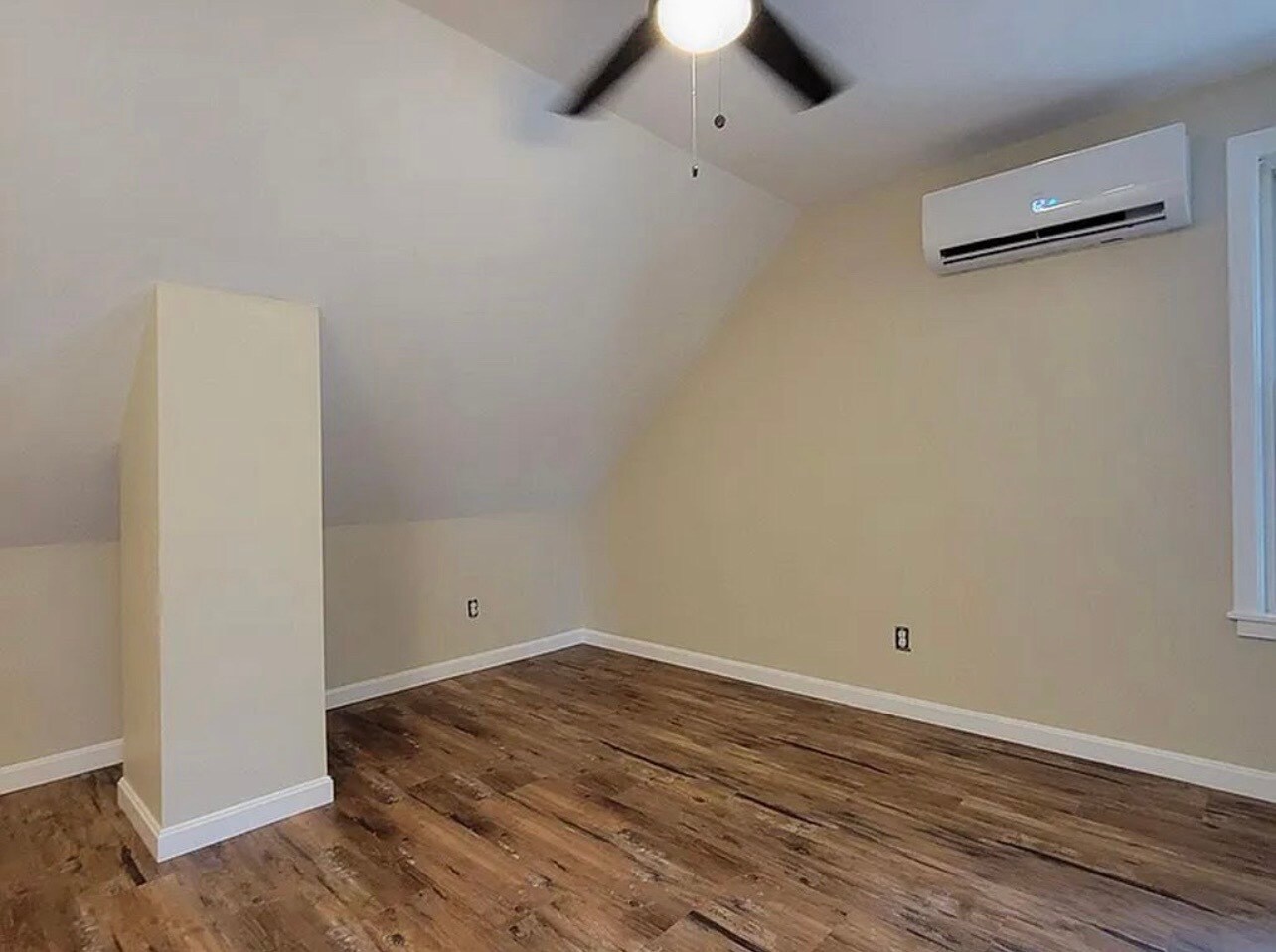 Building Photo - 42 Whipple St