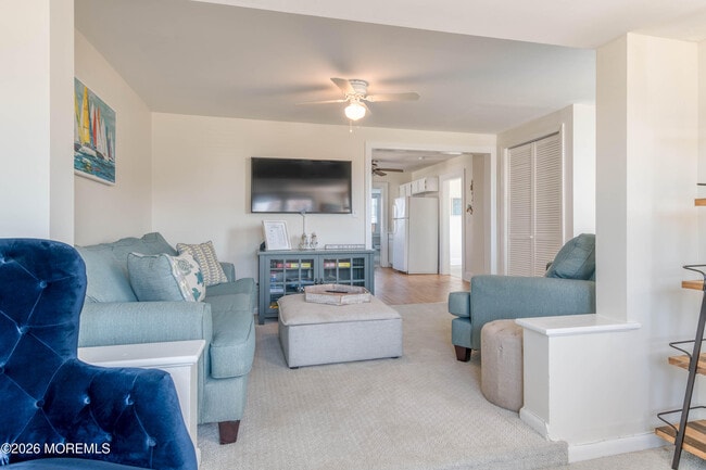 Building Photo - 2 Via Ripa Wy