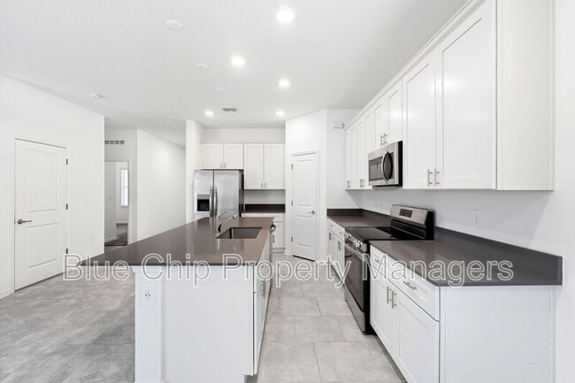 Building Photo - 2066 Shaggy Fisher Dr