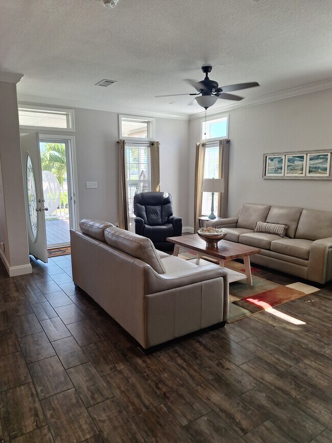 Building Photo - 29201 S Jones Loop Rd