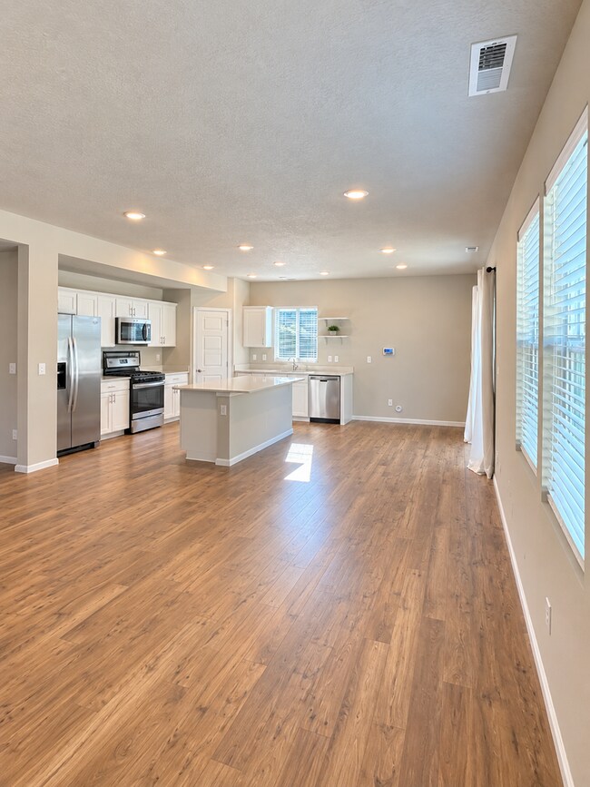 Building Photo - 8218 S Allora Ct