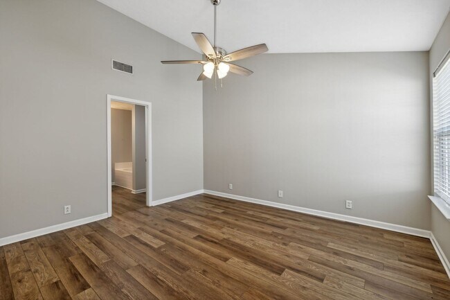 Building Photo - 118 Lancaster Gate Pl