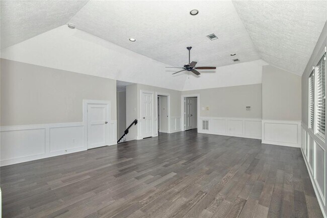 Building Photo - 11771 Quail Creek Dr