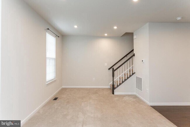 Building Photo - 9907 Cedarmass Cir