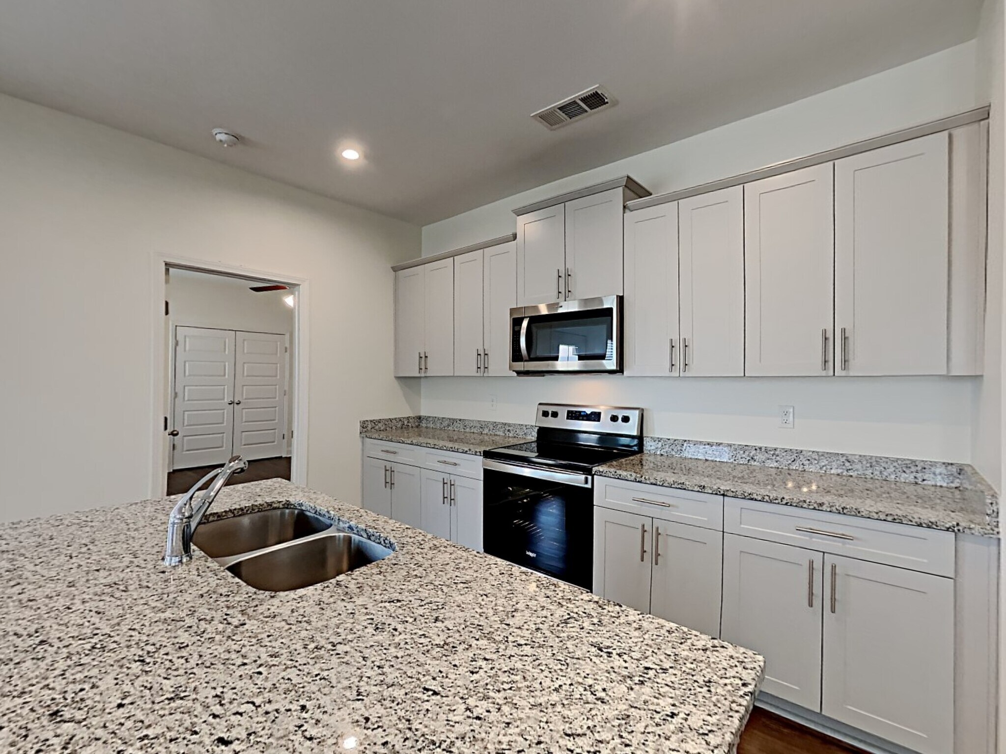 Building Photo - 5242 Tupelo St