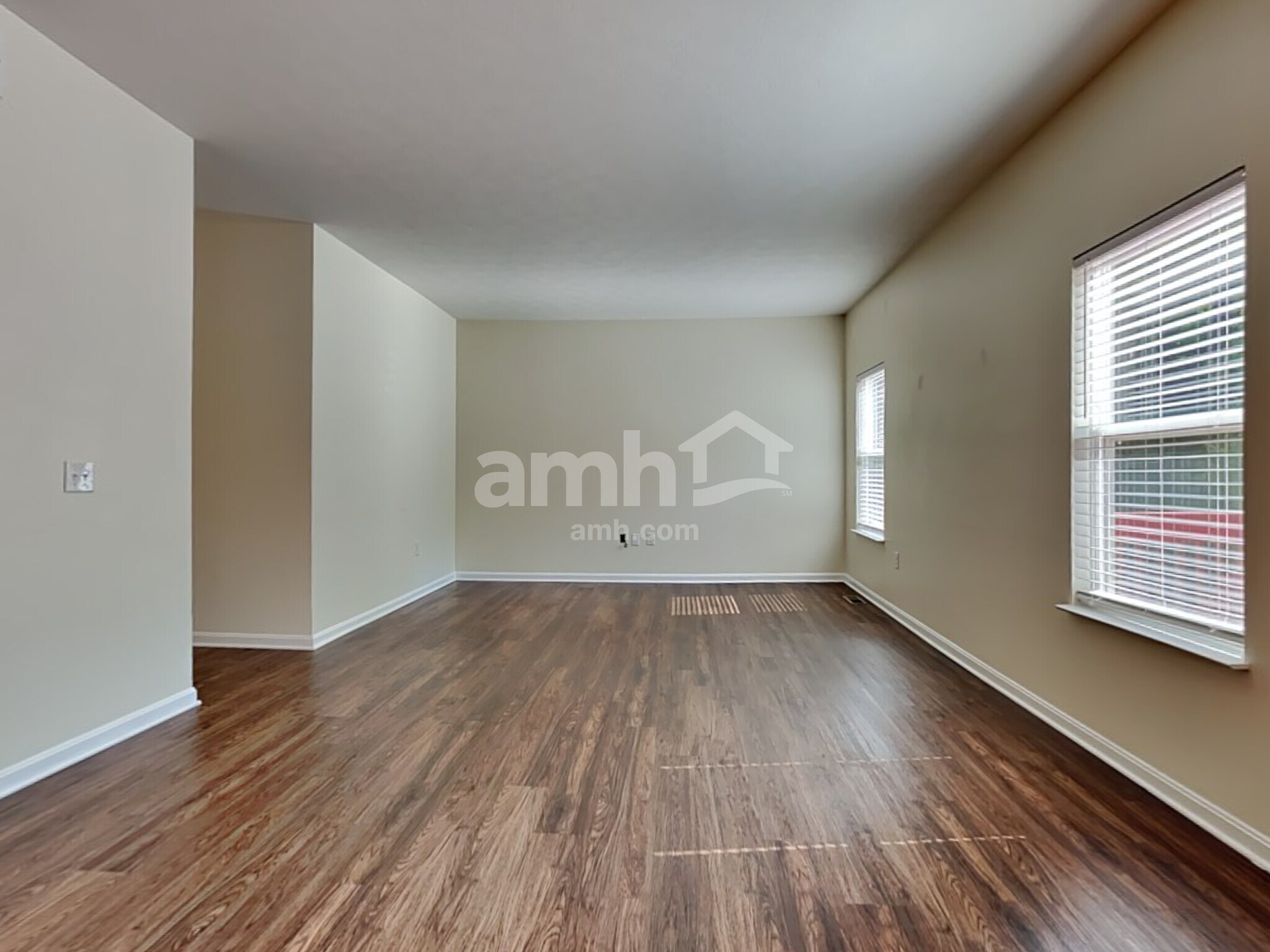 Building Photo - 4828 Jessica Suzanne Dr